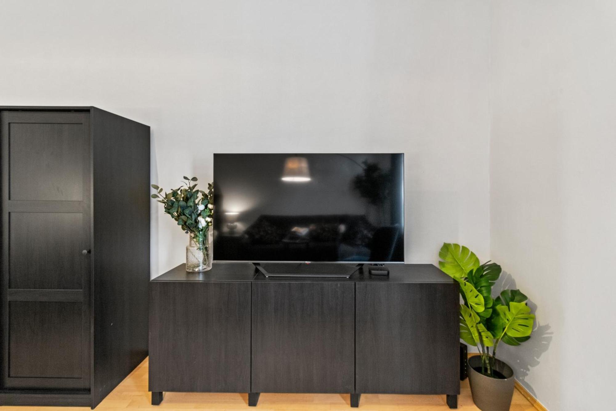 Stylish Apartment, 4 Min To U3 Zipperer Strasse Viena Exterior foto